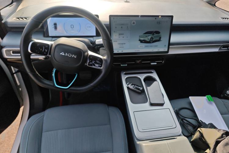 Used AION Y 2023 Plus 510 Enjoy Edition Center Console