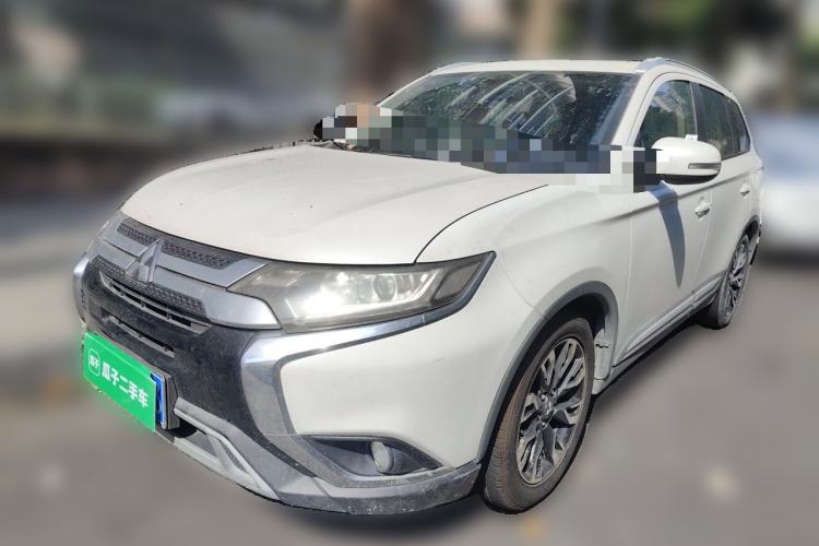 Used Mitsubishi Outlander 2019 2.0L Two-Wheel Drive Comfort Edition 5 Seats China V Standard