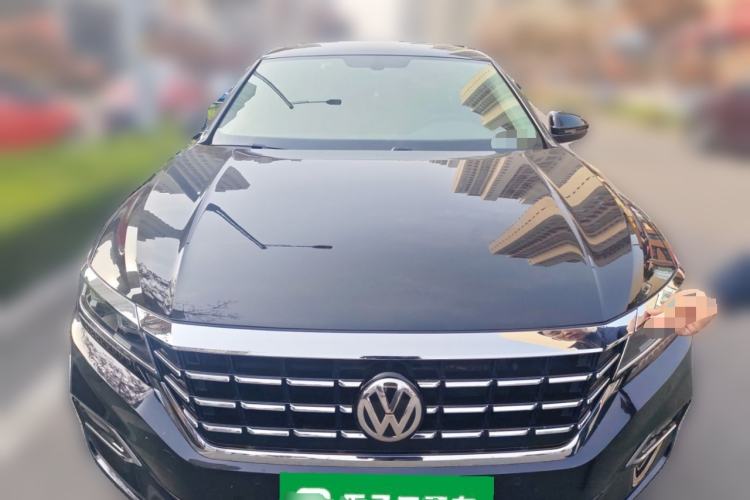Used Volkswagen Passat 2019 330TSI Luxury Edition China VI Standard
