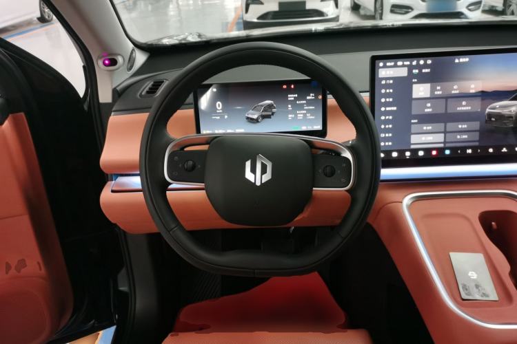 Used Leapmotor C16 2026 Extended-Range 280 LiDAR Zhizun Edition 6 Seats