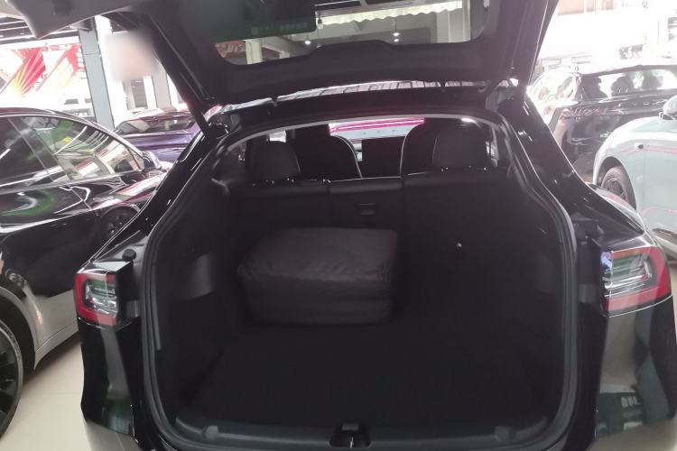 Used Tesla Model Y 2023 Rear-Wheel-Drive Version
