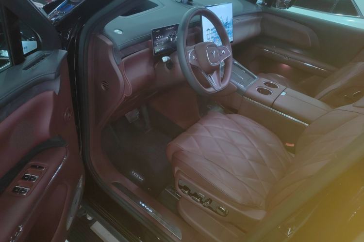 Used VOYAH Titan 2026 Model Max+ Driver Seat