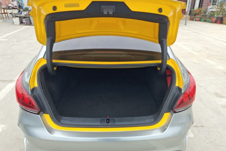 Used MG 5 2021 300TGI DCT Elegant Luxury Edition
