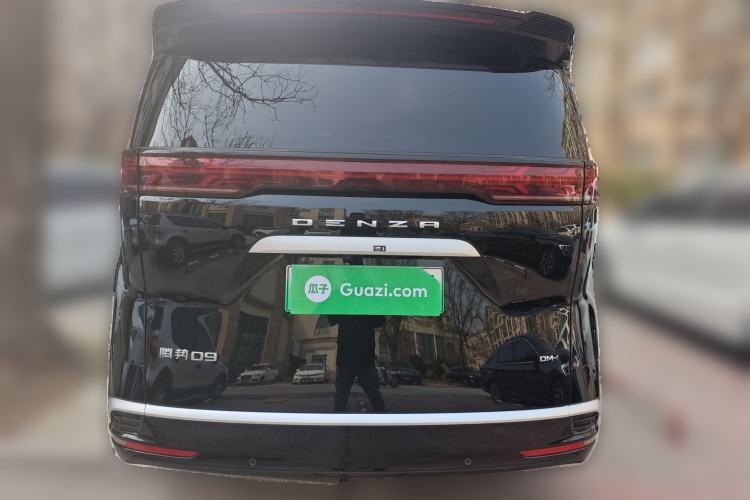 Used Denza D9 2024 DM-i 1050 Luxury Model