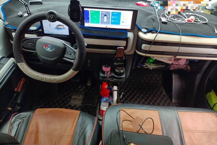 Used SAIC MAXUS Dana V1 2025 V1+ Long Wheelbase Low-Roof Multi-Function Version (62 kWh)
