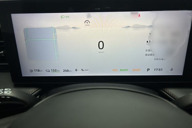 Used Roewe D5X DMH 2024 135 Luxury Edition