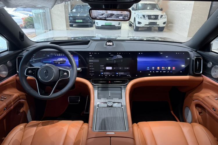 Used Hima AITO M9 2025 Extended-Range Max Version 52 kWh 6-Seater Edition Interior 2