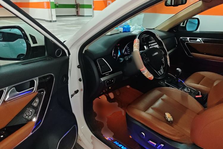 Used Haval H6 Coupe 2015 Blue Label 2.0T Manual Two-Wheel-Drive Elite Model