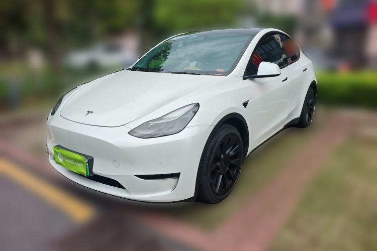 Used Tesla Model Y 2022 Long-Range All-Wheel-Drive Version