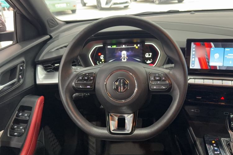 Used MG 5 2021 180 DVVT CVT Youth Luxury Edition
