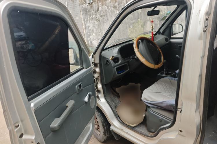 Used Wuling Zhiguang 2010 1.0L New Version Practical Short-Body L2Y