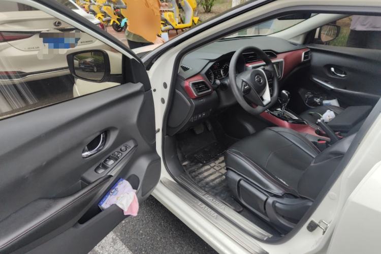 Used Nissan Lannia 2016 1.6L CVT Smart Cool Edition Driver Seat