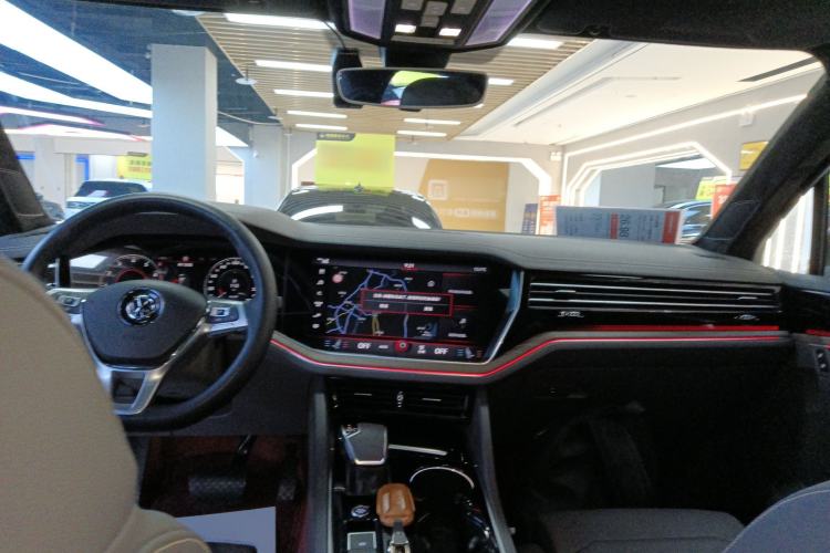 Used Volkswagen Touareg 2020 3.0 TSI Luxury Edition China VI