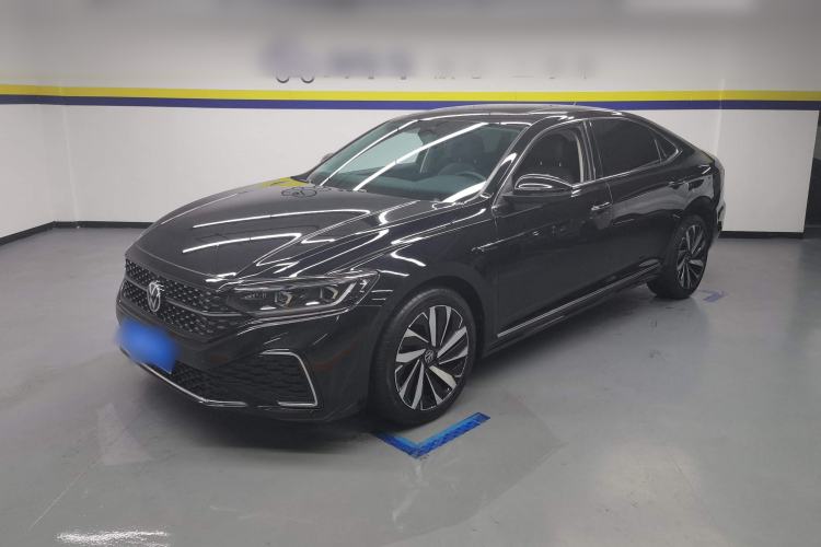 Used Volkswagen Passat 2022 330TSI Starry Luxury Edition