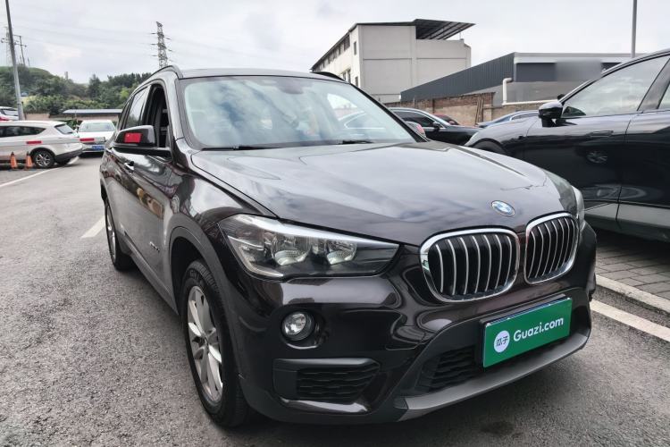 Used BMW X1 2016 sDrive18Li Fashion Model Front Right 45 Deg