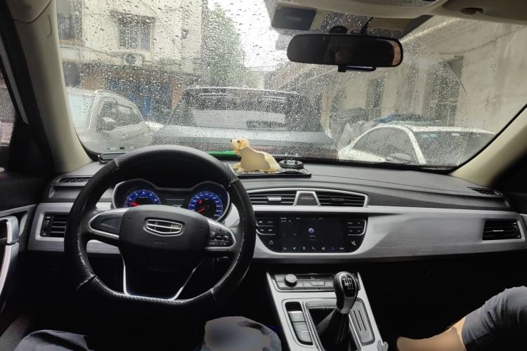 Used Geely Auto Emgrand X7 Sport 2021 Million Edition 1.8TD Manual Two-Wheel Drive Comfort Model