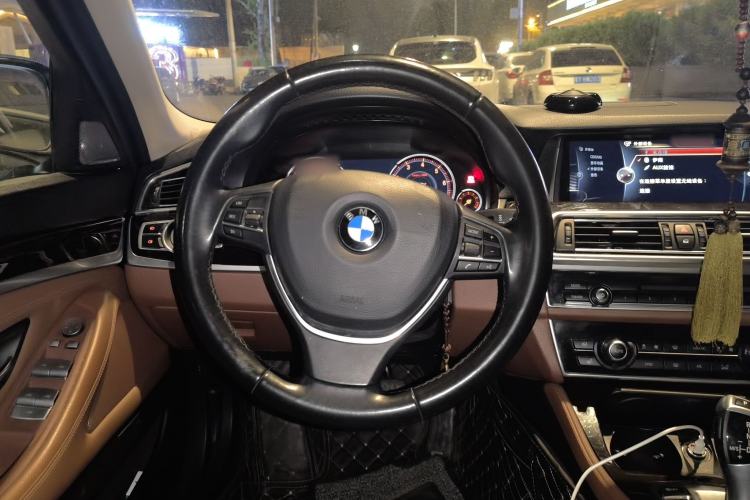 Used BMW 5 Series 2017 528Li Leading Model Steering Wheel