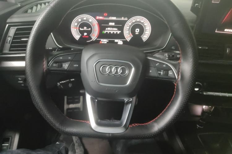 Used Audi Q5L 2022 40T Fashionable and Dynamic Model
