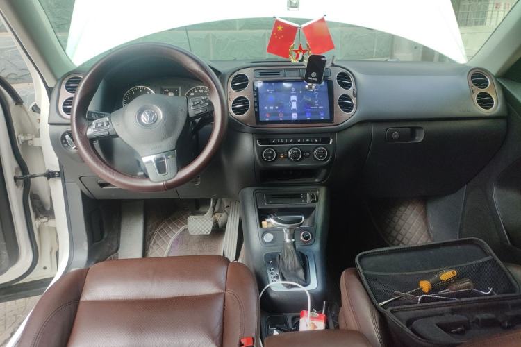 Used Volkswagen Tiguan 2015 1.8TSI Automatic Two-Wheel Drive Luxury Model Center Console