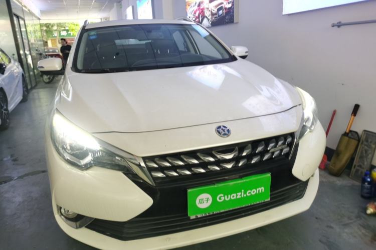 Used Venucia T90 2018 2.0L CVT Smart Connect Luxury Edition China V Standard