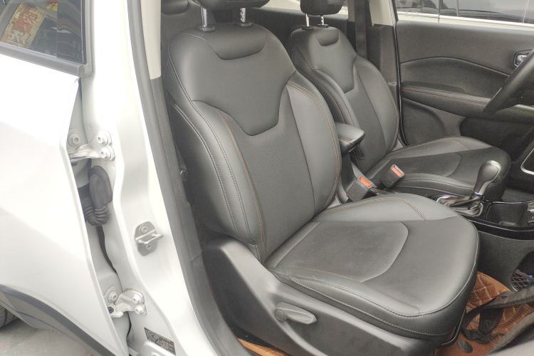 Used Jeep Compass 2019 220T Automatic Family Edition
