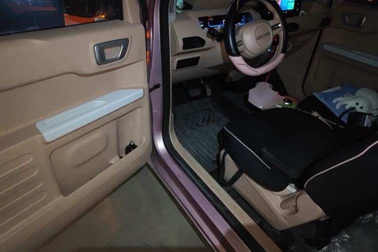 Used Geely Galaxy Panda 2023 Panda Mini 200km Endurance Bear
