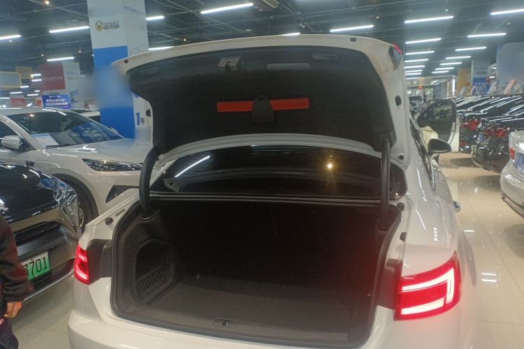 Used Audi A4L 2018 30th Anniversary Edition 40 TFSI Fashion Model