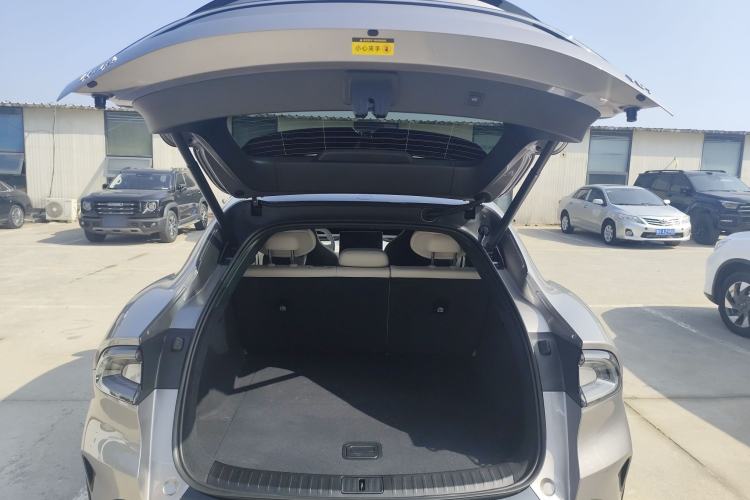 Used Xiaomi Auto YU7 2025 Ultra-Long Range Rear-Wheel Drive Version Trunk