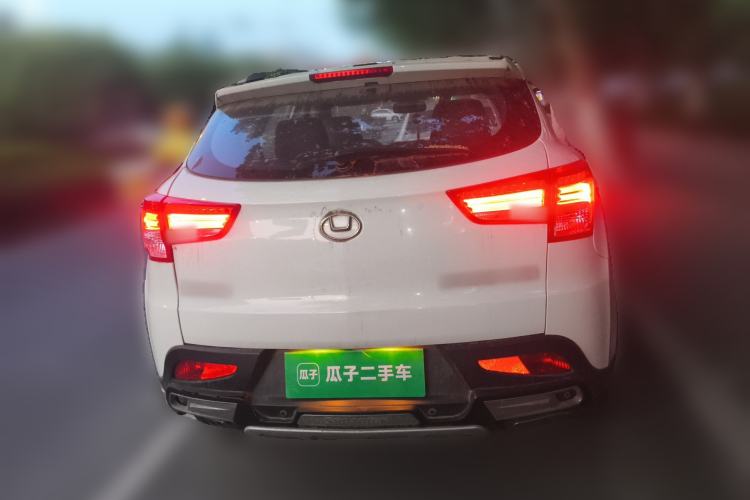 Used Huatai Santa Fe 2017 1.5T Gasoline Automatic Two-Wheel Drive Smart Enjoyment i3 Model
