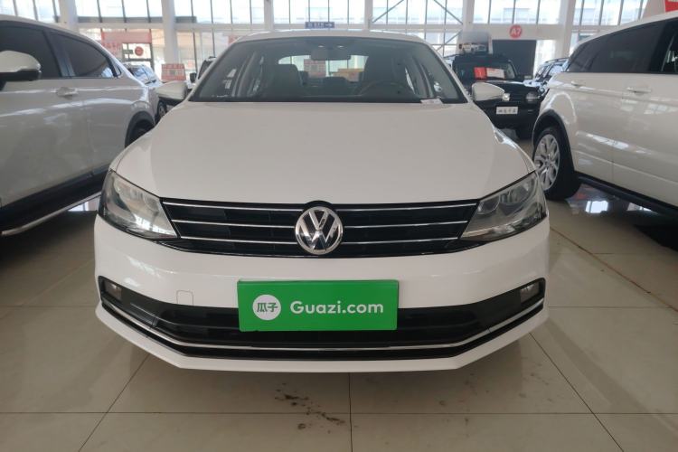 Used Volkswagen Sagitar 2015 230TSI Automatic Comfort Version
