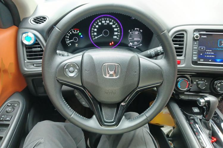 Used Honda Vezel 2015 1.8L CVT 2WD Elite Model
