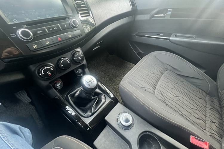 Used Land X8 2014 Explorer Edition 2.4L Gasoline 4x4 Luxury Model
