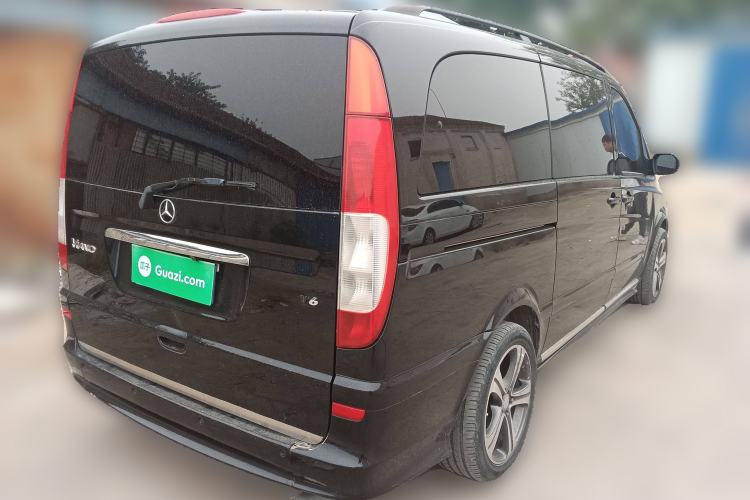 Used Mercedes-Benz Viano 2010 2.5L Prestige Edition
