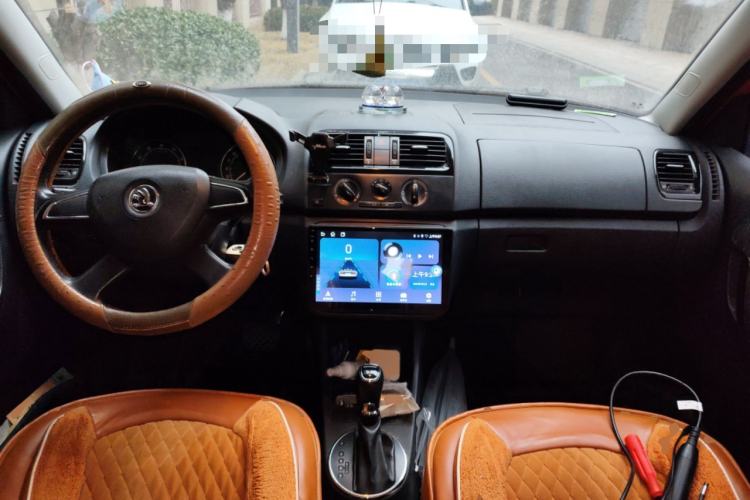 Used Skoda Fabia 2014 1.6L Automatic Monte Carlo Edition
