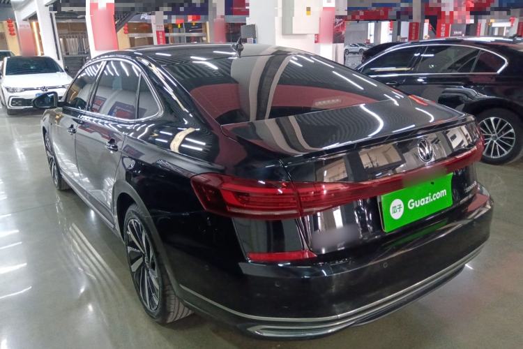 Used Volkswagen Passat 2022 330TSI Starry Luxury Edition
