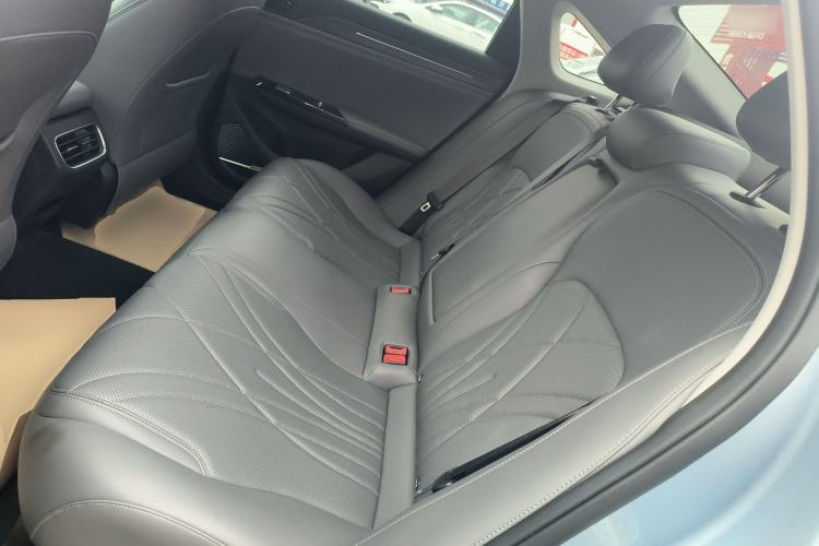 Used Geely Galaxy L6 2025 EM-i 140km Starship Edition
