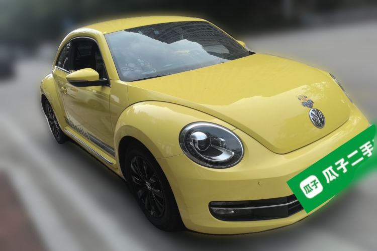 Used Volkswagen Beetle 2013 1.4TSI Fashion Edition Front Right 45 Deg