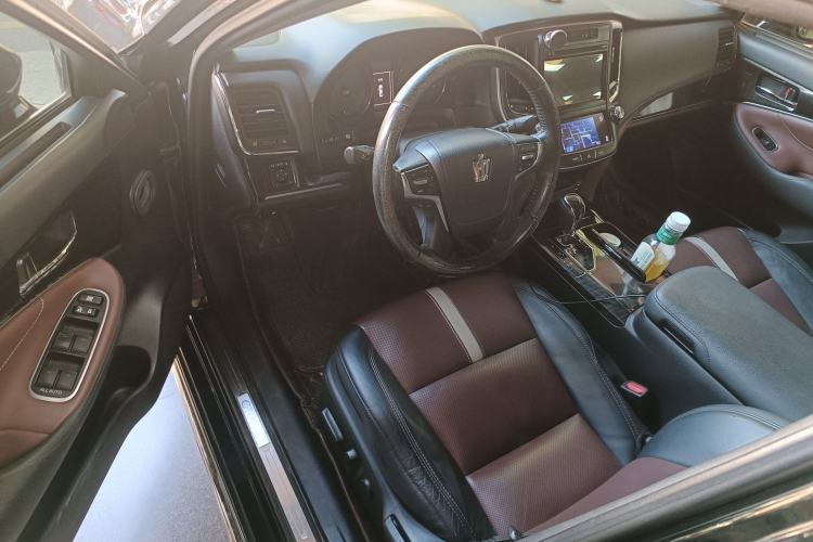 Used Toyota Crown 2017 2.0T Sport Edition
