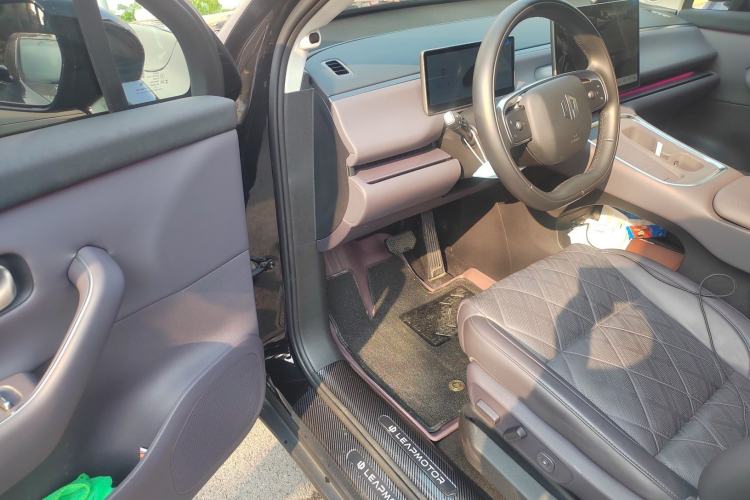 Used Leapmotor C16 2026 Extended-Range 280 LiDAR Zhizun Edition 5 Seats
