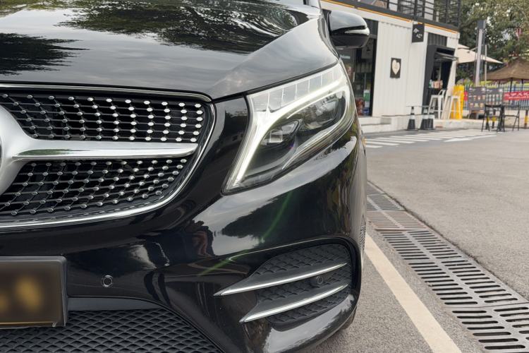 Used Mercedes-Benz V-Class 2021 V 260 L Long-wheelbase Luxury Edition