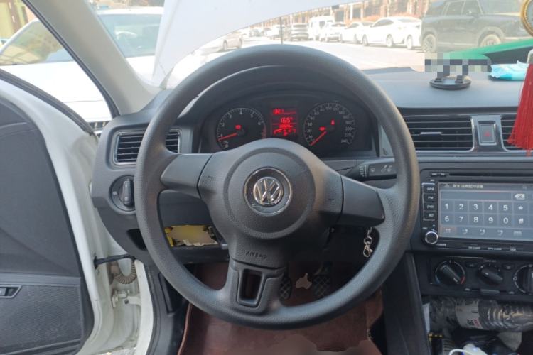 Used Volkswagen Santana 2015 1.4L Manual Fashion Edition Steering Wheel