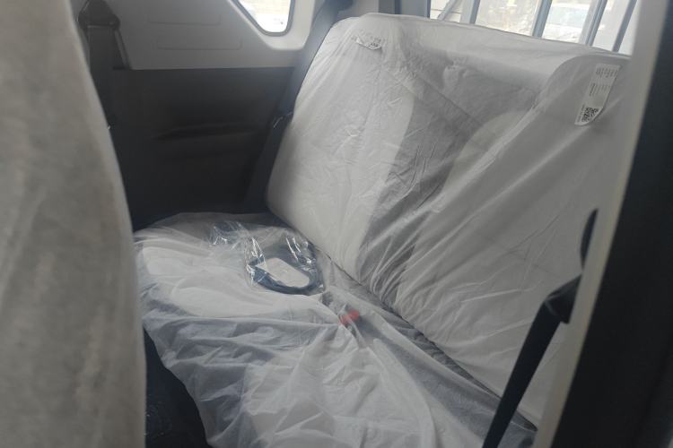 Used Livan Blue Balloon 2025 Model Dynamic Version Left Rear Seat