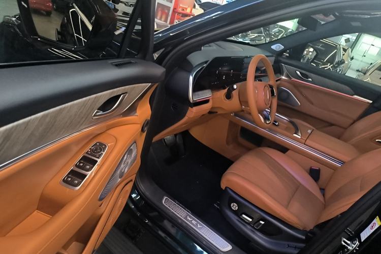 Used Wey Lanshan 2023 Four-Wheel Drive Ultra-Long Range Version
