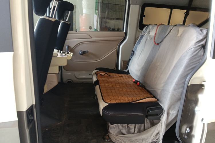 Used CHANGAN KUAYUE Xing V5 EV 2022 7-Seater Passenger Vehicle
