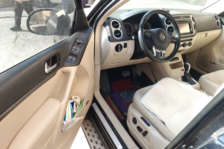 Used Volkswagen Tiguan 2013 2.0 TSI Automatic All-Wheel-Drive Flagship Edition