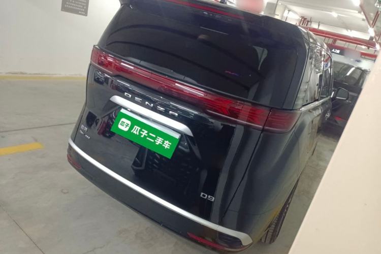 Used Denza D9 2022 DM-i 970 Four-Wheel Drive Prestige Model
