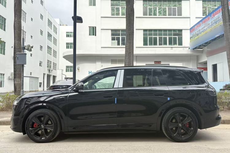 Used Hima AITO M8 2025 Model Pure Electric Ultra Six-Seat Four-Wheel-Drive Version