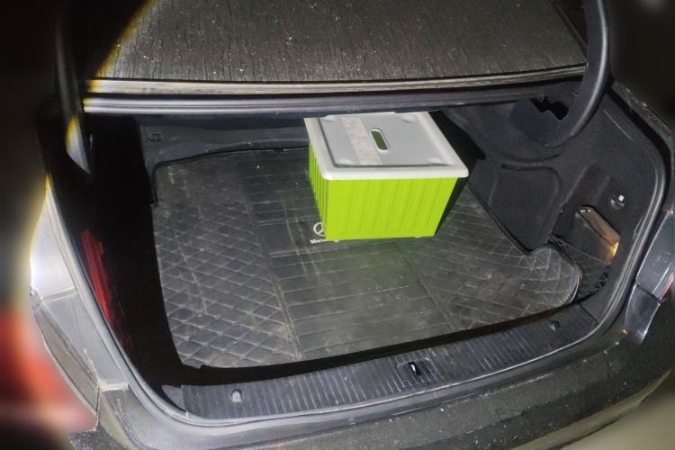 Used Mercedes-Benz E-Class 2015 E 200 L Trunk