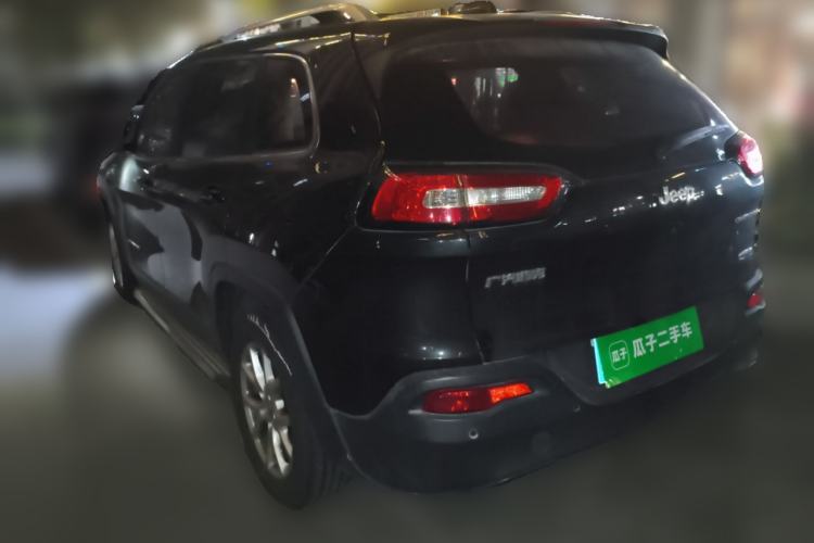 Used Jeep Cherokee 2016 2.0L Superior Edition