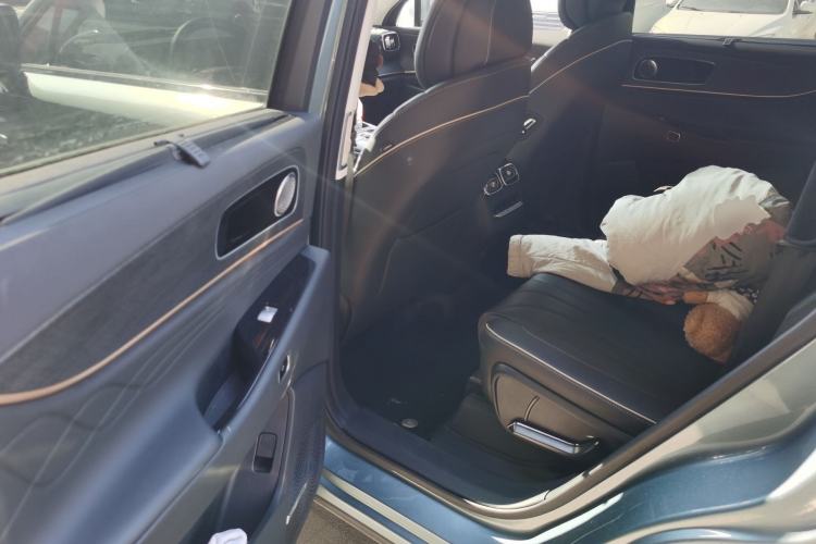 Used Chery Tiggo 9 2023 2.0T Dual-Clutch Two-Wheel Drive Prestige Version 5 Seats
